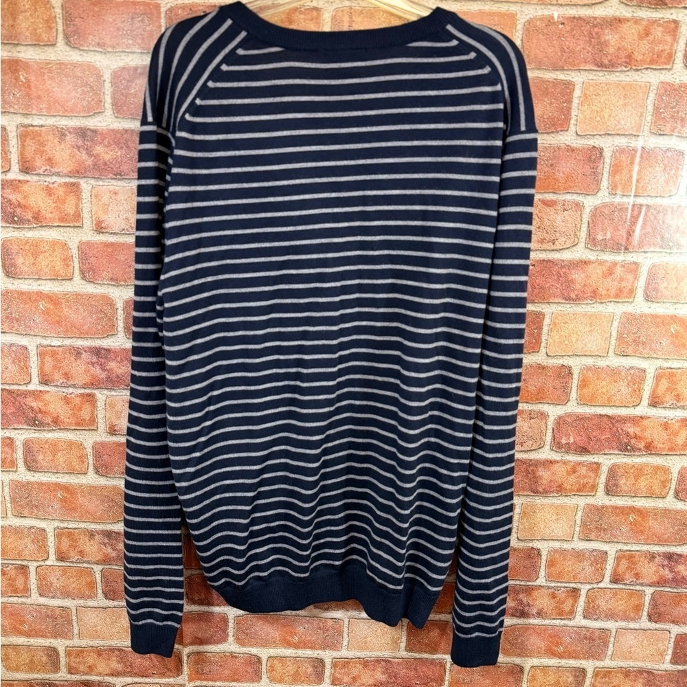 100% extra fine Merino wool Navy&Gray Striped V-Neck Classic old money Sweater - Picture 2 of 7